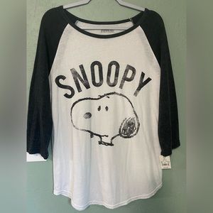 Peanuts collection -Snoopy jersey shirt
